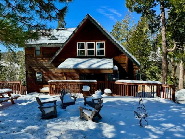 Lake Arrowhead Cabin-Hot Tub-Family Friendly-Arcade-Fire Pit Villa Exterior photo